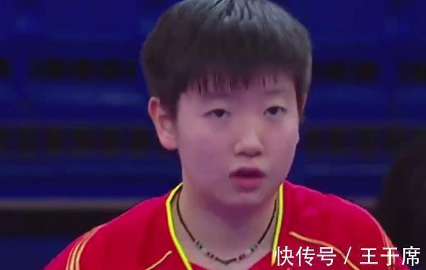 中国女乒|世界第一遭遇质疑,孙颖莎出状况,王曼昱迎战强敌,女乒名将出局