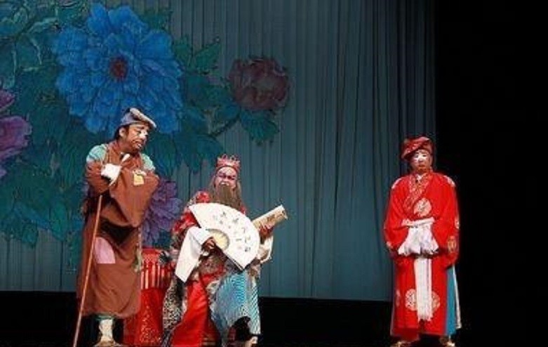 马金凤|常香玉捐飞机天下闻名,同为大师的马金凤也有了不起的历史壮举