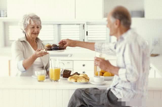 寿命|45岁是寿命决定期,长寿还是短命,可能四个表现“一清二楚”