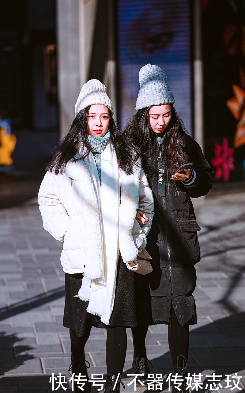 穿搭能够|街拍:时尚其实就像空气一般潜移默化的存在在我们身边