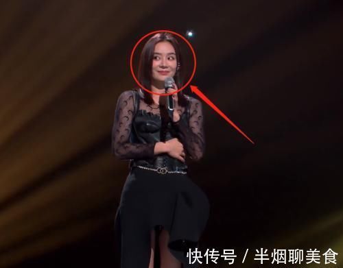节目|同样是唱歌失误,袁姗姗贾青的反应却不同,演员和歌手的区别太明显