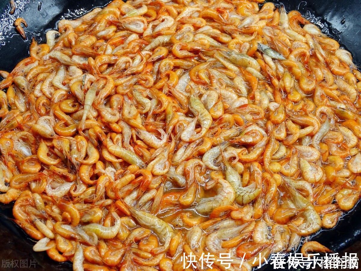 河里长不大的野味,水草处最多,过去一晚捞十几斤,现在一斤难寻