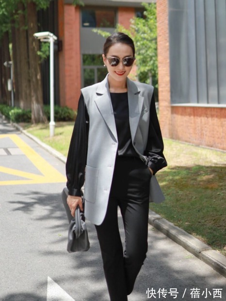 半身裙|奔三奔四的女人，穿西装要懂得这3个法则，人人都夸你优雅又得体