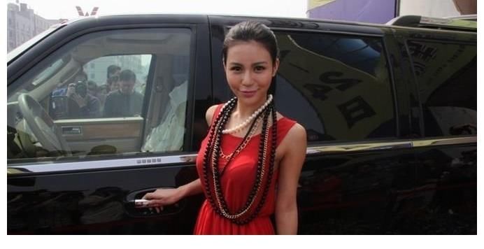 “宁在宝马车里哭,也不在自行车上笑”的宝马女,现在怎么样了?