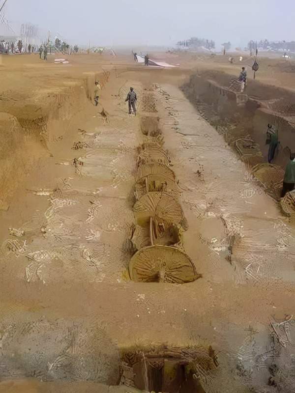 仪礼#湖北九连墩发现珍贵文物画简,它难道是凉席,其实它的用处不一般