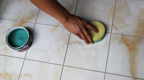 划痕|地面瓷砖变脏影响美观?牢记5种清洁方法,让瓷砖整洁如初