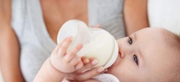 宝宝|哺乳期的宝宝需要喝水吗看看这些说法，或许你一开始也做错了