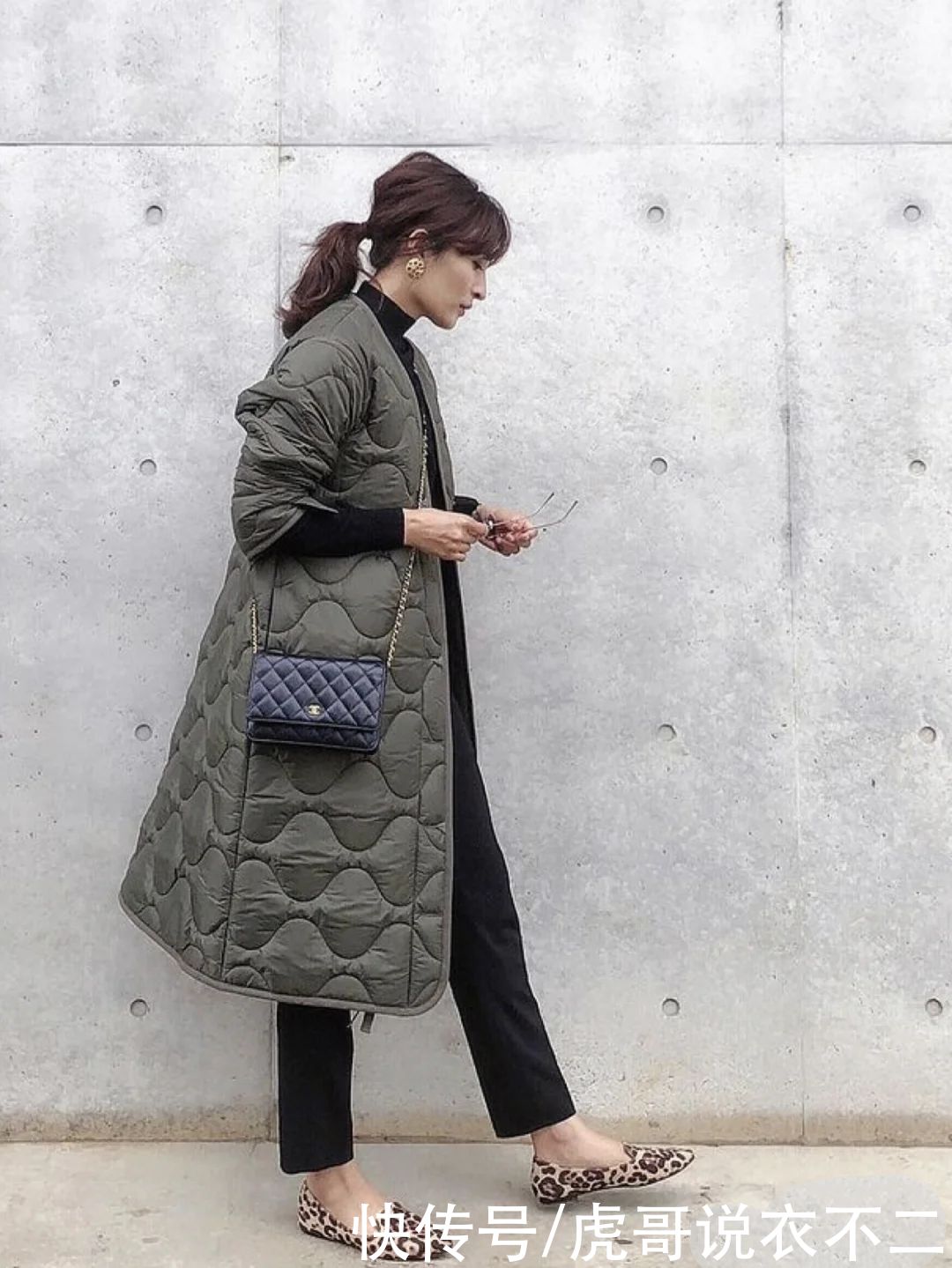 小脚裤才是冬季宝藏单品，学日本博主的“一裤多穿”，简约又优雅