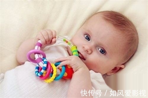 灵活度|孩子智商高不高，都写在手上了！各阶段手部发育指南，宝妈要记好