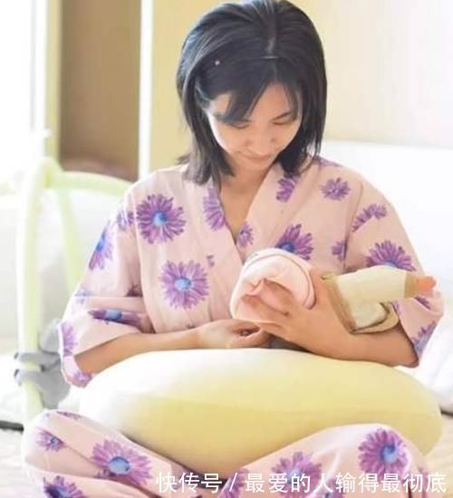 表姐|妻子坐月子还要整夜带娃,丈夫呼呼大睡,妻子掀开被子,却懵了