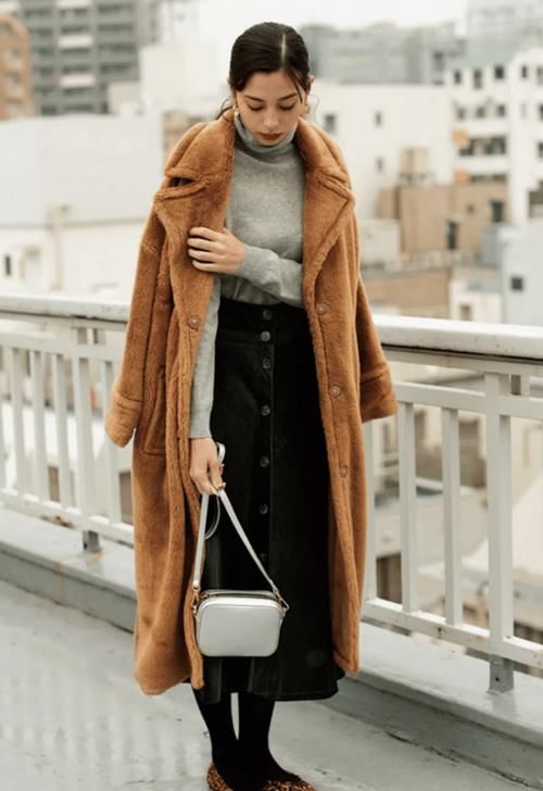 真正高级的女人，秋冬从来不穿这4种“衣服”，廉价低级还掉价