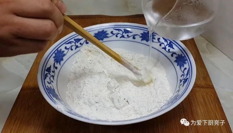 馒头|烙饼这么做太香了，开水一烫，张张柔软又劲道，学会天天不起早