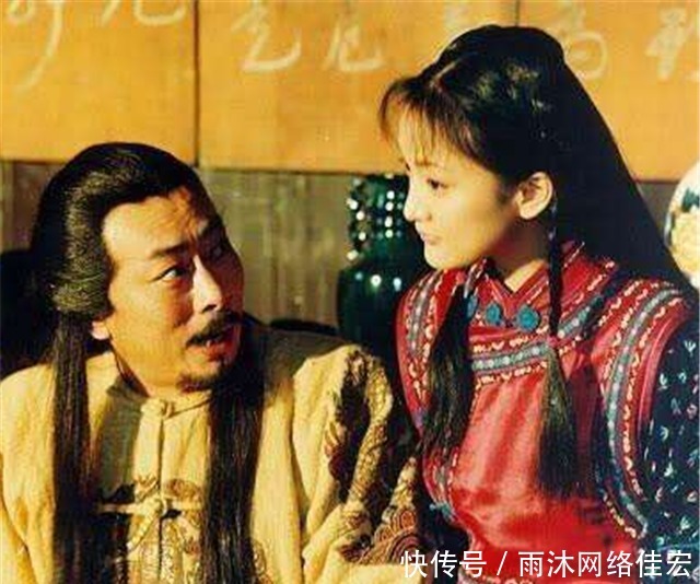 变色|看见城下青草变色,主帅命令灌开水,顿时传来惨叫声