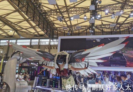 showgirl|2021CJ逛展第三日：ChinaJoy最美COS？看完我都流鼻血了