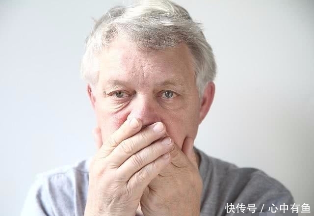 浮肿|晨起后,若你没出现4个“变化”,偷着乐吧,身体好着呢!