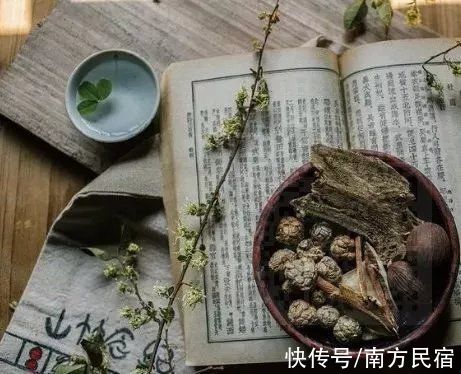 羊肉|莫干山一座像极了童话故事中的雪中小屋温泉民宿丨云岸山居