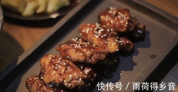 好吃|鸡翅这样做，鲜嫩可口好吃下饭，比可乐鸡翅更美味！