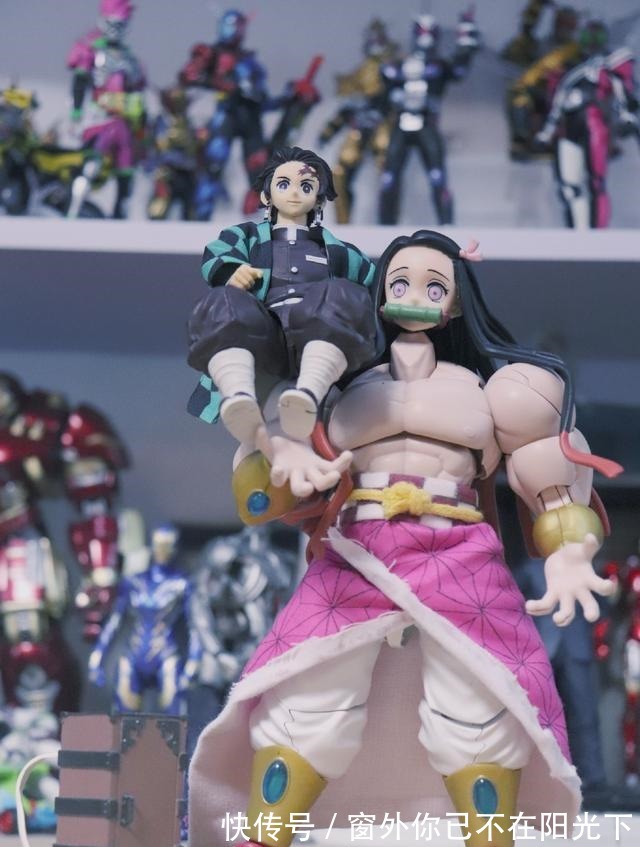 妹子|祢豆子“筋肉化”,软萌妹子秒变“凶猛萝莉”,放过我的眼睛