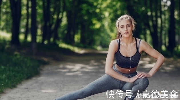 下降|不吃药也能降血压，做好这两点，事半功倍，远离高血压