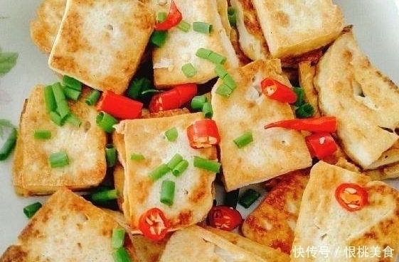 豆腐|煎豆腐时，不要直接下油锅，多加这一步，豆腐完整又入味