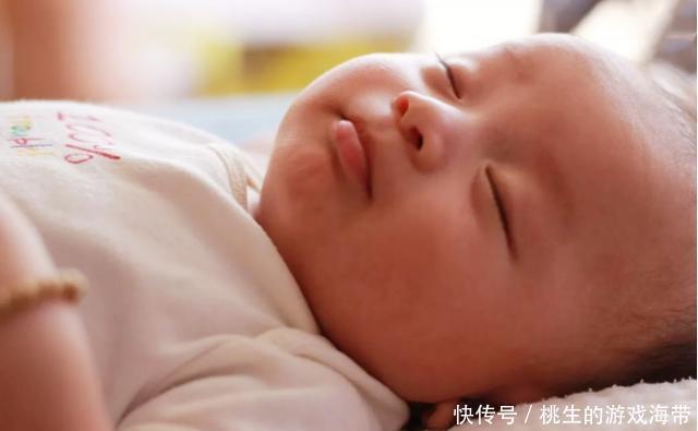 发育|孩子睡觉时的三个表现,暗示了大脑发育状况良好,将来智商低不了