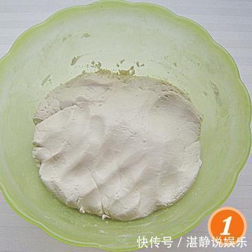 用料|用料少,步骤简单,这样做的糯米饼,柔软香甜,放凉了也不会硬