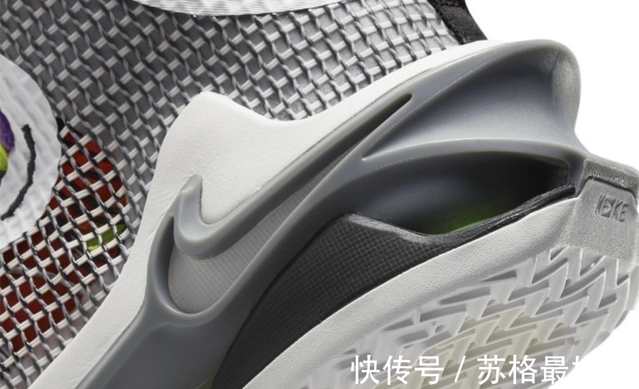basketball Nike 不装了!究极变态的「顶级缓震」球鞋即将登场