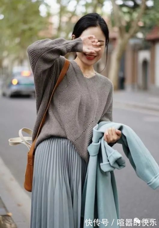 搭配 别再说大衣老土又显胖了,这几套搭配技巧高级又洋气,潮人都爱穿