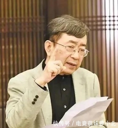 书法@余秋雨书法才情飞扬,潇洒秀劲,书协大佬嘲讽:班门弄斧而已