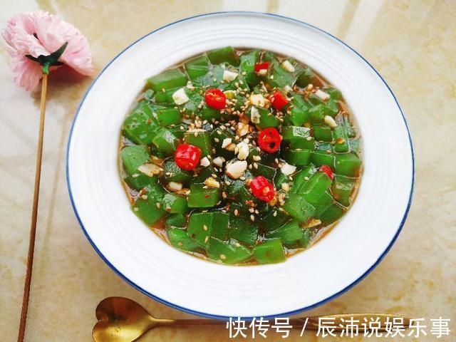 黄瓜汁|它常被人们当垃圾扔掉，搅一搅拌一拌就是解暑菜，清凉爽口