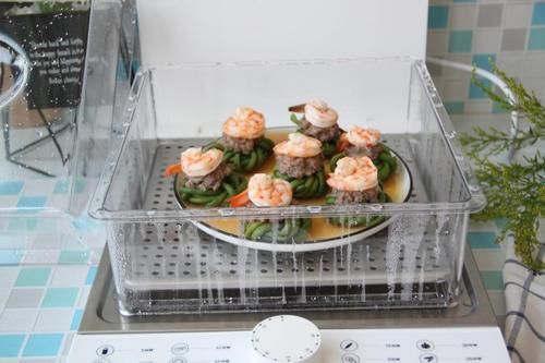 蒸出来的美味，豆角虾仁的完美组合，荤素搭配，鲜味十足