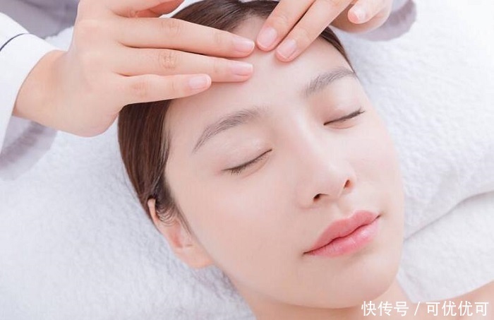 眼霜|25岁脸上有皱纹怎么办?如何有效去除生活中的皱纹?