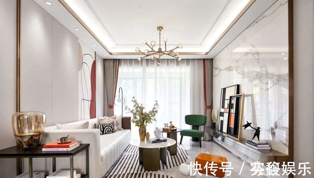 端庄|130㎡现代轻奢,大理石与金属质感,加上橙色的软装,华丽高档