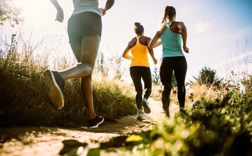 糖尿病人|“多走路”可以降糖?医生:日常牢记好3件事,或比走路要重要