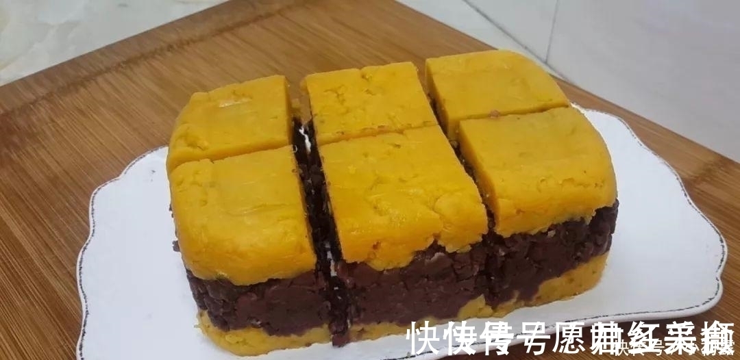 红薯这样做才最好吃,一蒸一切,比豆沙糕都好吃,一口一个真解馋