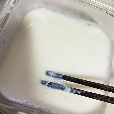 鸡蛋+牛奶，夏日小甜心——蜜豆双皮奶来咯！