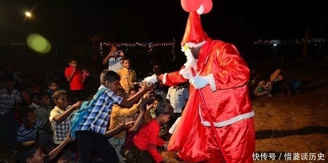 棉衣|最“奇葩”的两个圣诞节,一个信佛教却过节,一个46度高温穿棉衣