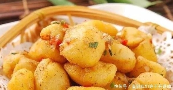 炝炒土豆片|土豆这样做外焦里嫩真美味,天天当早餐吃都不腻,做法还特简单!