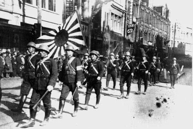 投降|日本投降时,还有700万军队,他们真被原子弹打怕了?其实并不是