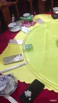 爸爸|“爸爸買的倆核桃，放柜子里壞了都不吃”我偷拿出來(lái)砸開，都苦了哈哈哈哈