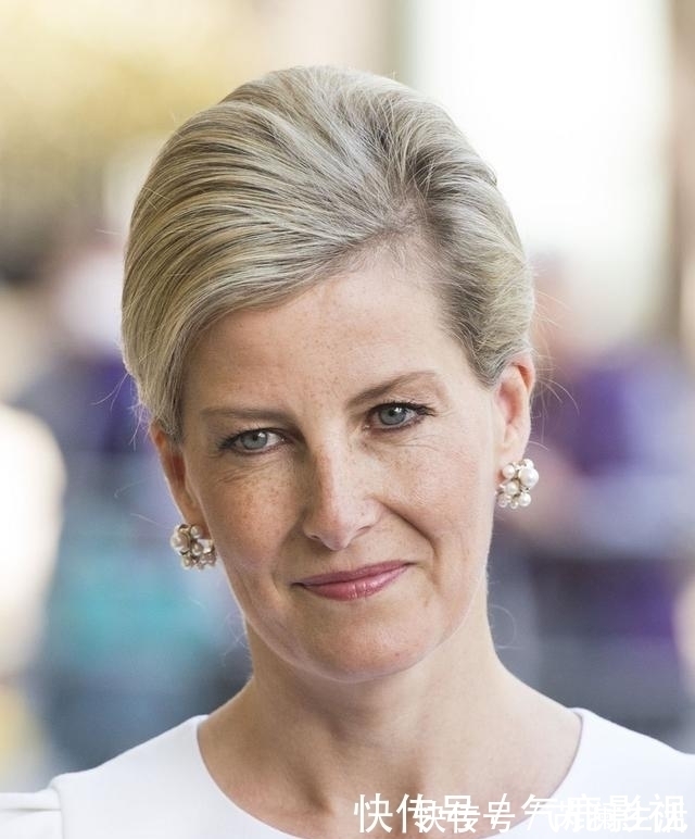 英国王室|如果女人只能拥有一件珠宝，那一定是珍珠！盘点英国王室珍珠珠宝