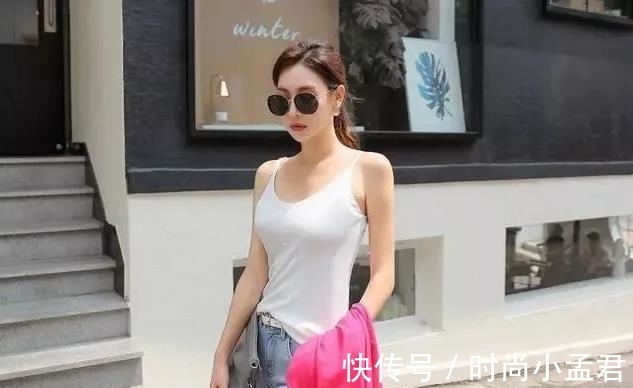 女性|穿“破烂”,成为了时髦女性喜爱的一种搭配风格