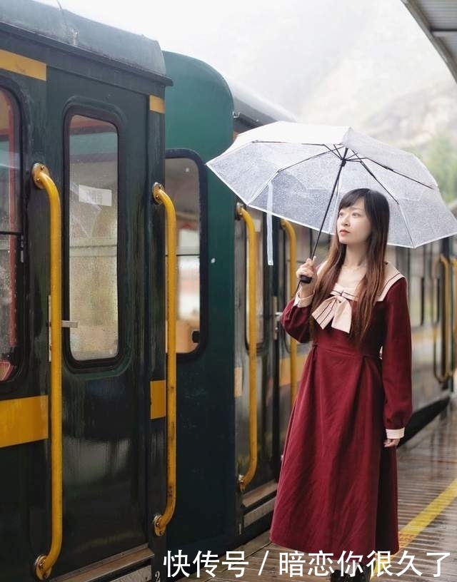 江西的这个高山小火车，不仅可赏美景，更是连接两大景区的交通