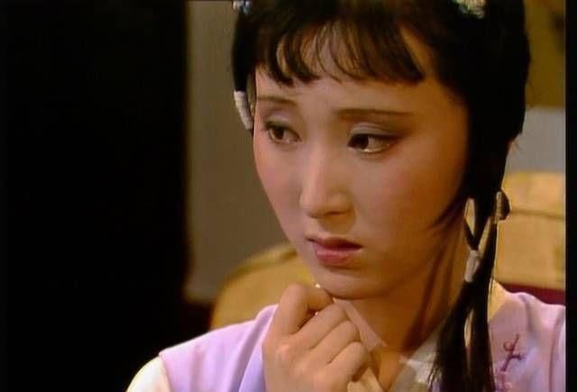 薛宝钗|为嫁给宝玉，薛宝钗帮林黛玉养成一个坏习惯，最终让黛玉为此丧命