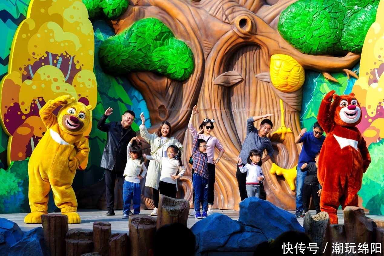 2021绵阳方特迎新夜:烟花大秀迎元旦,精彩亮点抢先看