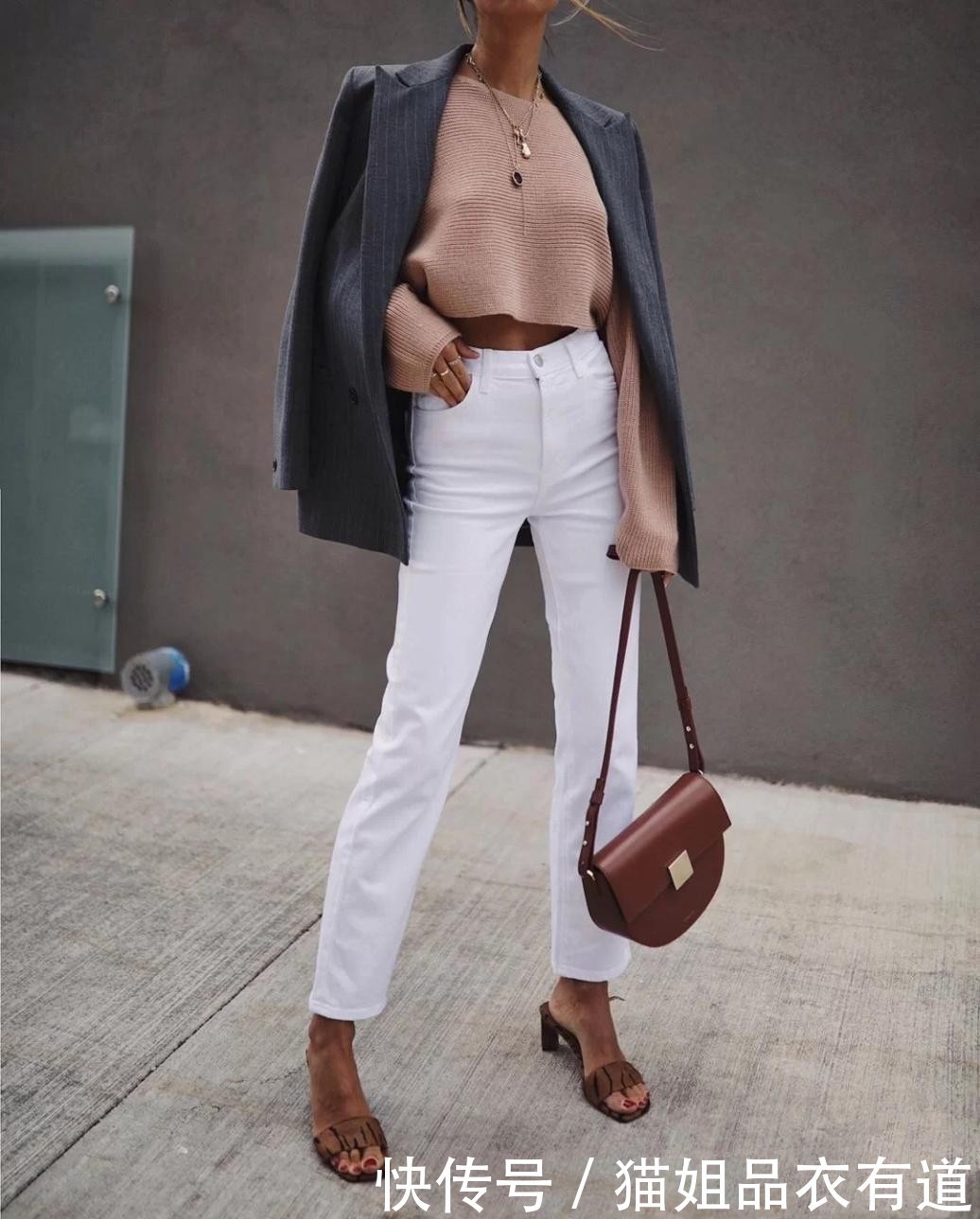 建议160以下小个子女生,学会这“4个要点、2套模板”,时髦显高