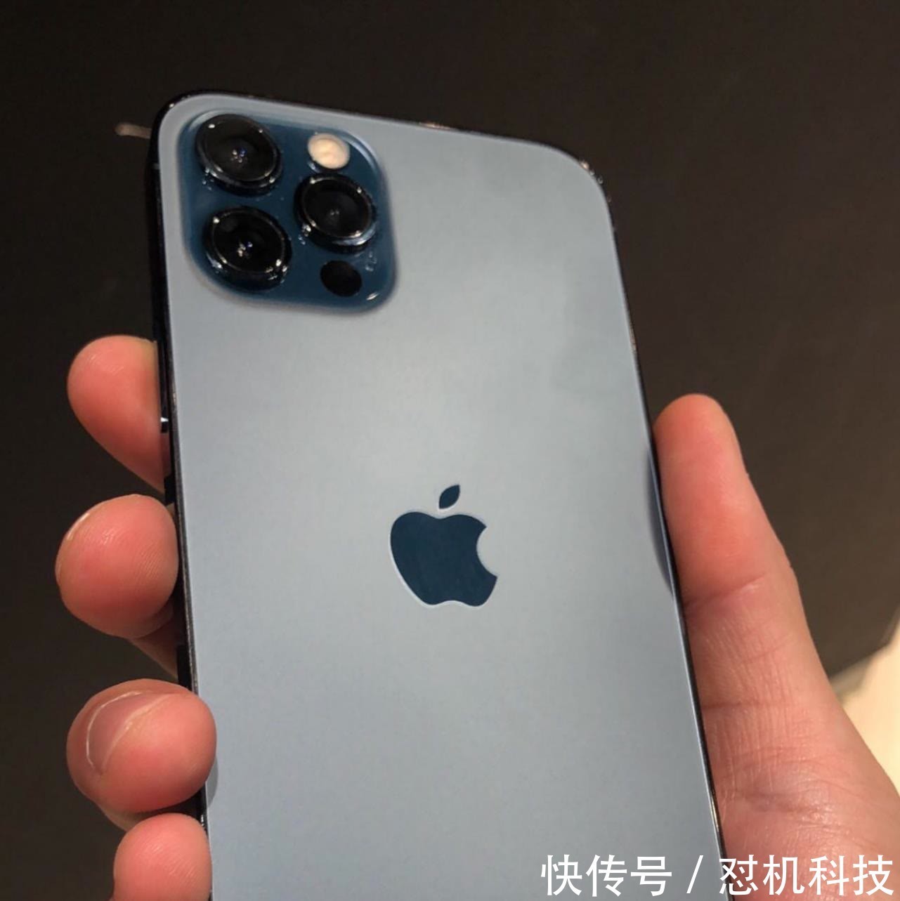 港行机|iPhone13一机难求，港行能买吗？港行国行又有何区别？