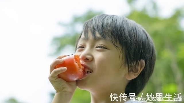 维生素c|75岁专家:2种水果吃一次半月难消化,家长少给孩子吃,影响长高