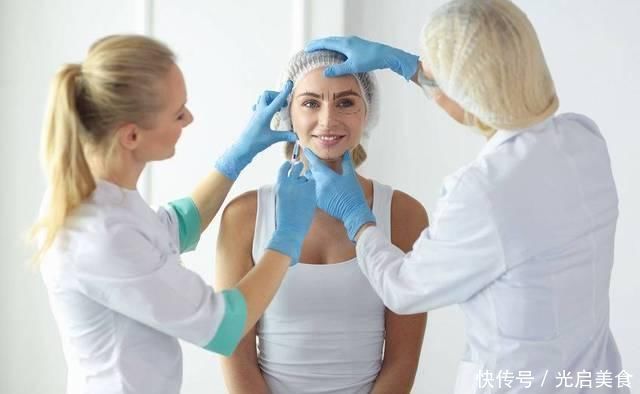 面部|如何让自己瘦脸瘦下巴3个方法简单又方便,不过第三个,需避免受伤