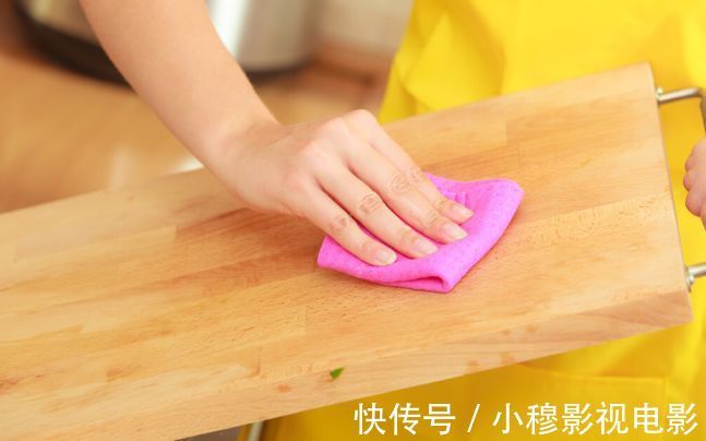 肝臟|56歲大媽肝癌離世，醫生：這3物長時間不洗，一家人的肝都遭殃